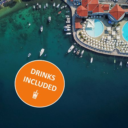 Hotel Katarina Selce Εξωτερικό φωτογραφία