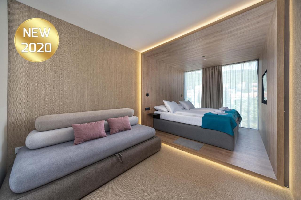 Hotel Katarina Selce Εξωτερικό φωτογραφία