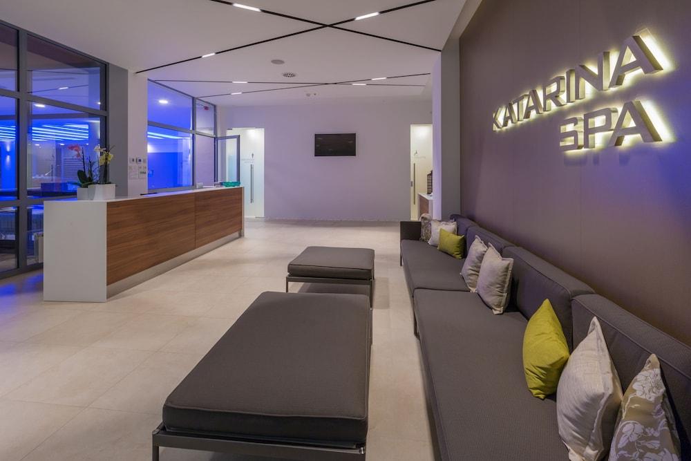 Hotel Katarina Selce Εξωτερικό φωτογραφία