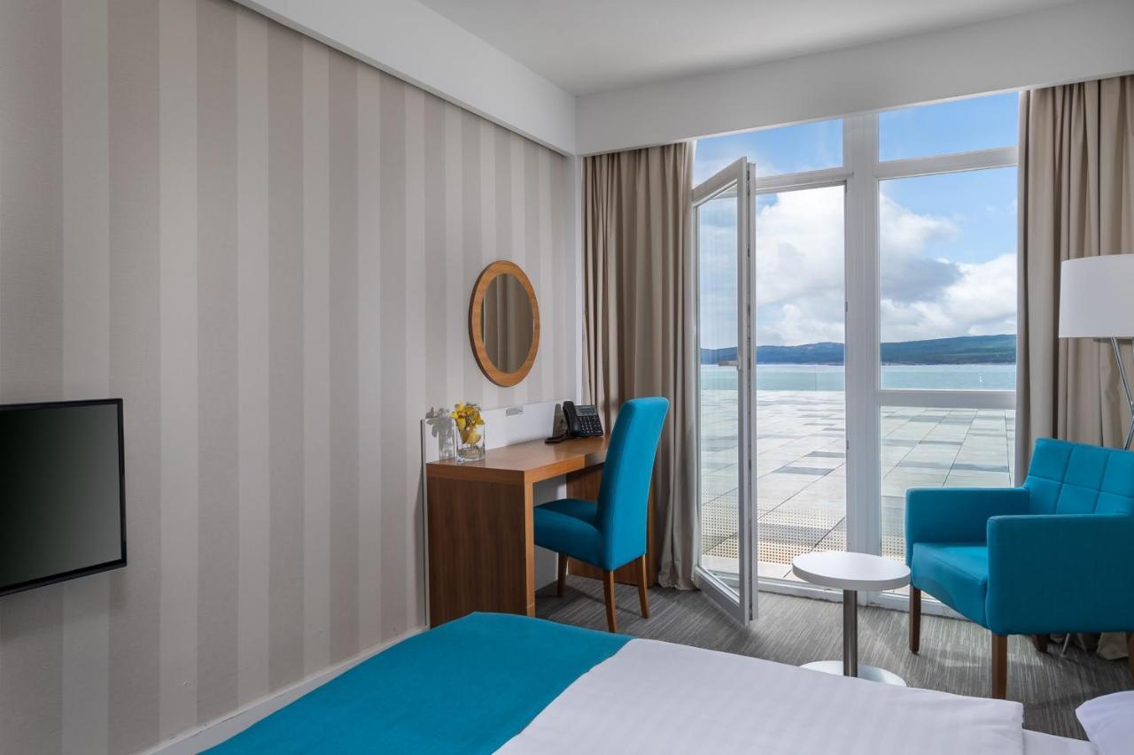 Hotel Katarina Selce Εξωτερικό φωτογραφία