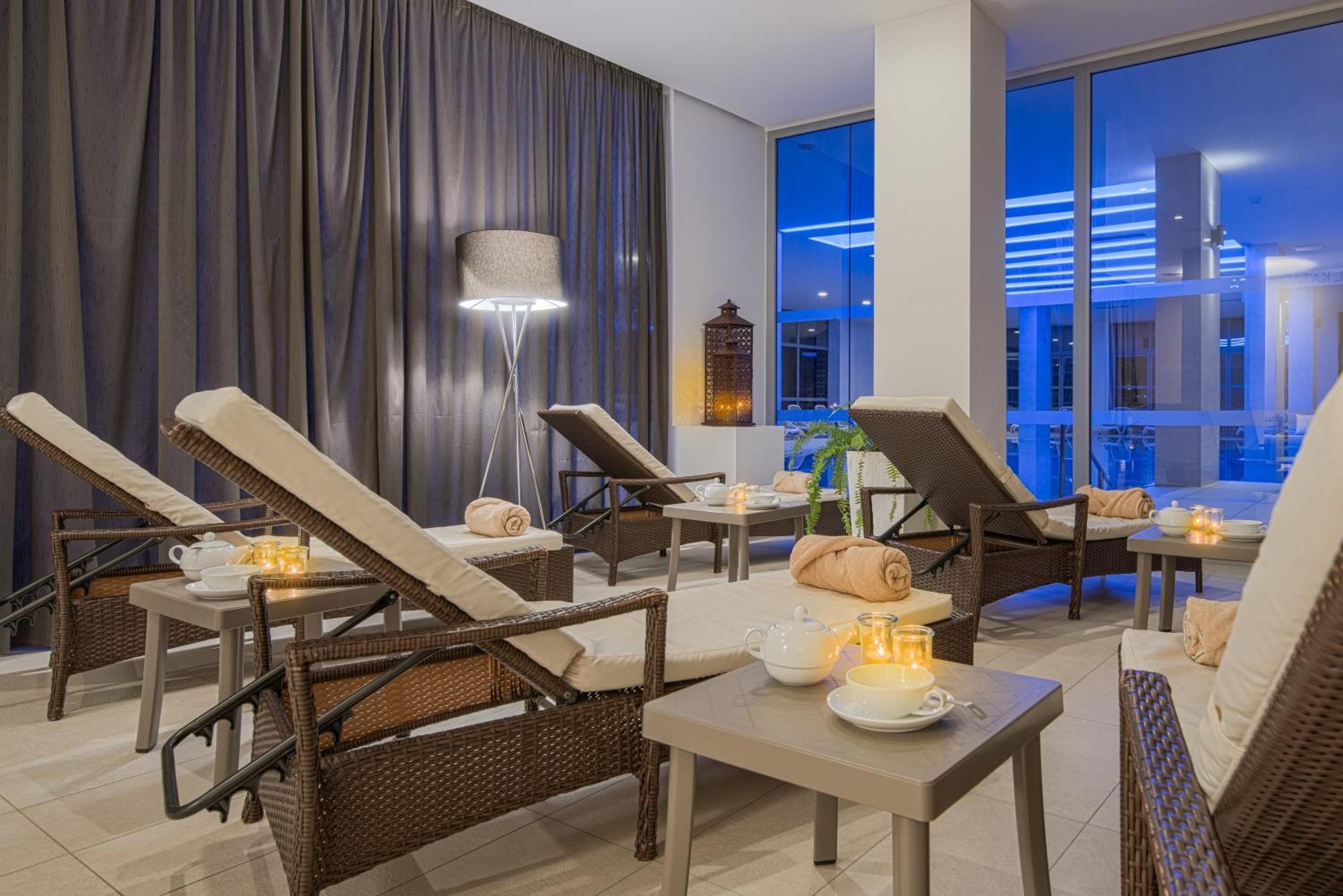 Hotel Katarina Selce Εξωτερικό φωτογραφία
