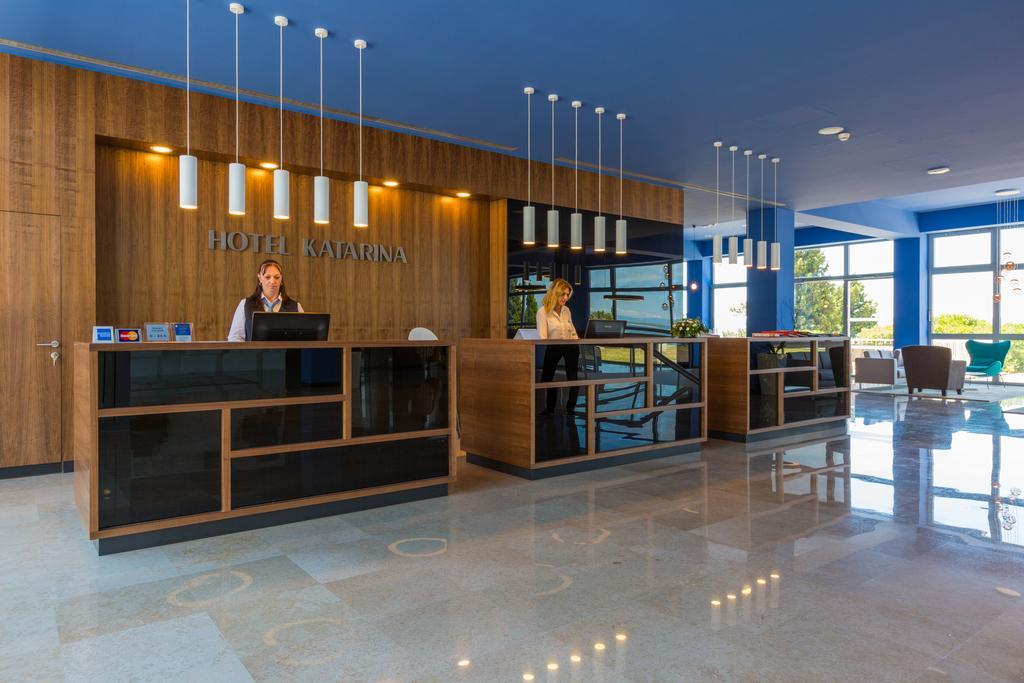 Hotel Katarina Selce Εξωτερικό φωτογραφία