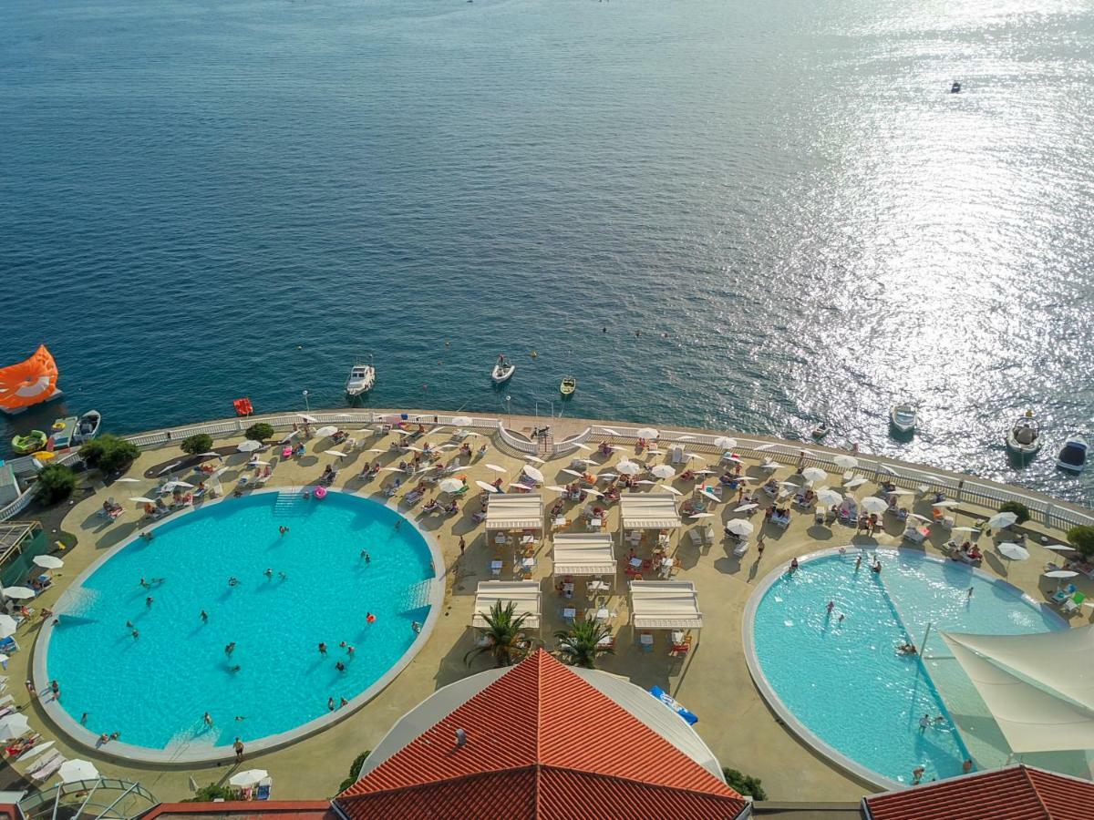Hotel Katarina Selce Εξωτερικό φωτογραφία